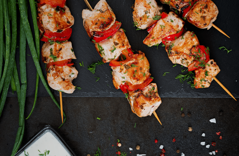 marinirano meso na ražnju